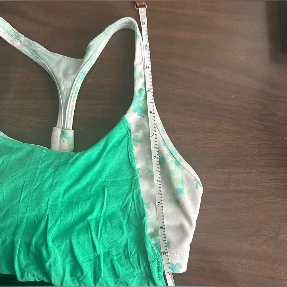 Lululemon Tank Attached Bra Womens Size 0 Flowy Overtop Green White Floral Bra - Picture 7 of 8